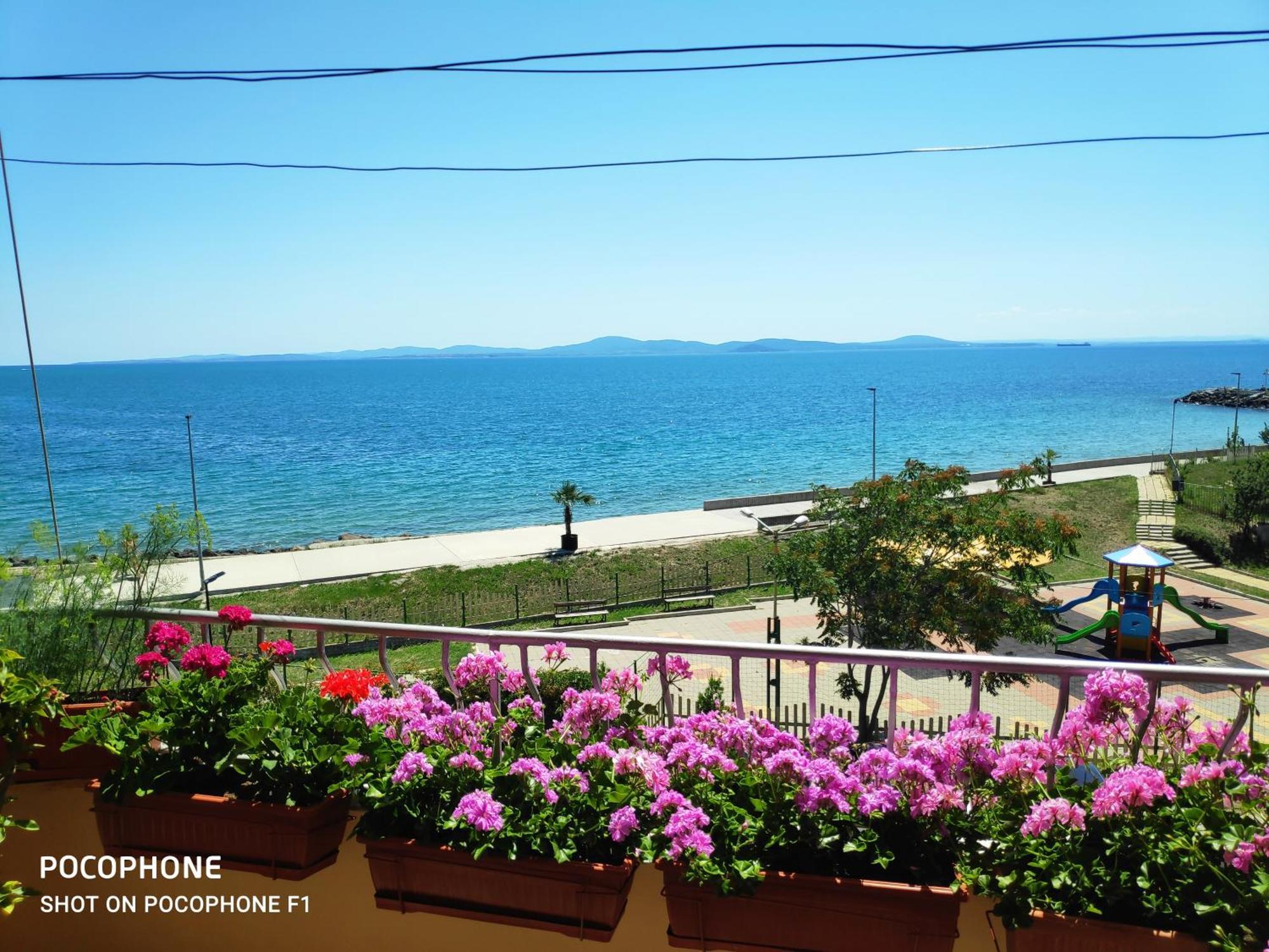 Homestay Kostadinov Поморие Экстерьер фото