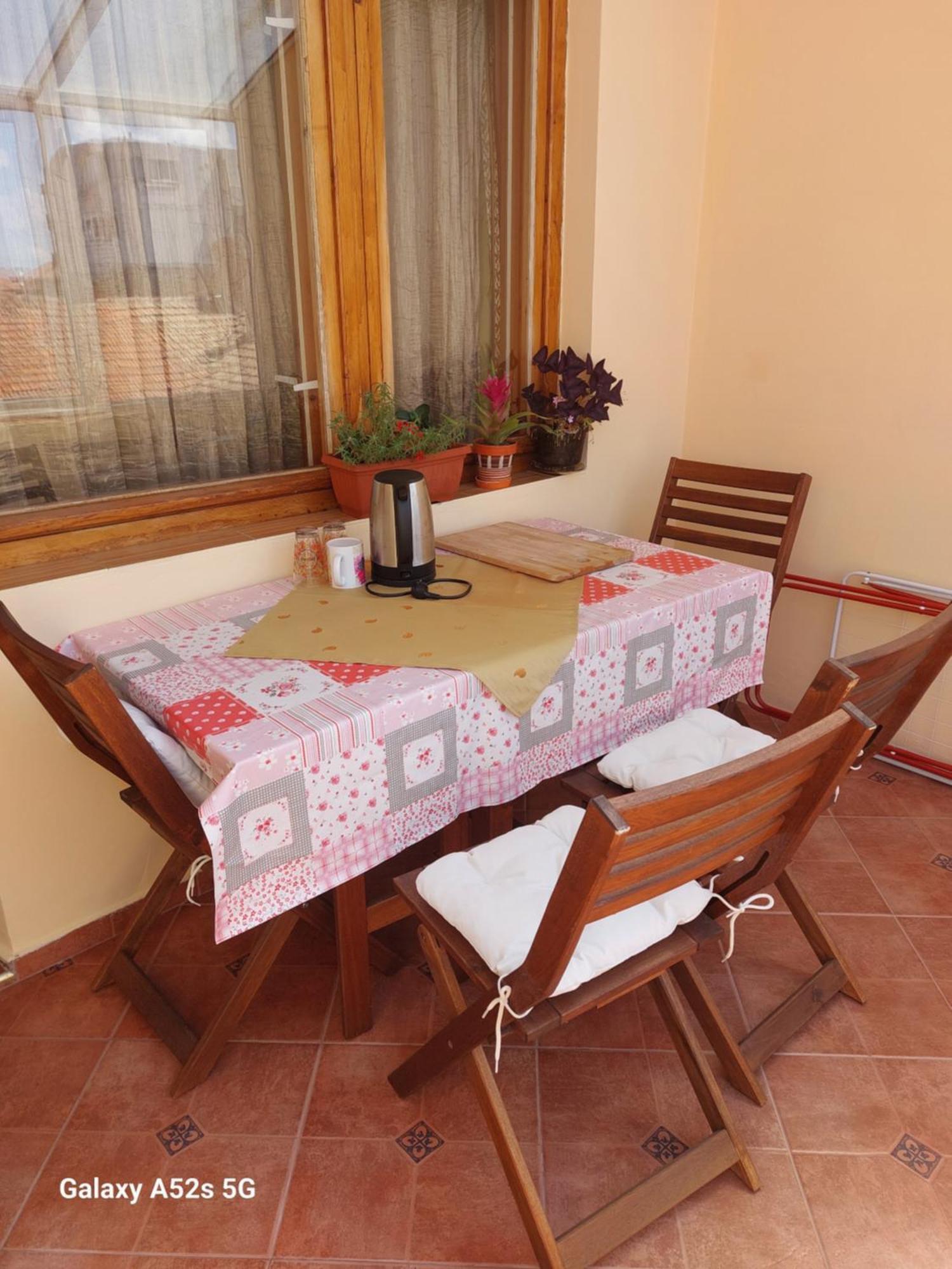 Homestay Kostadinov Поморие Экстерьер фото