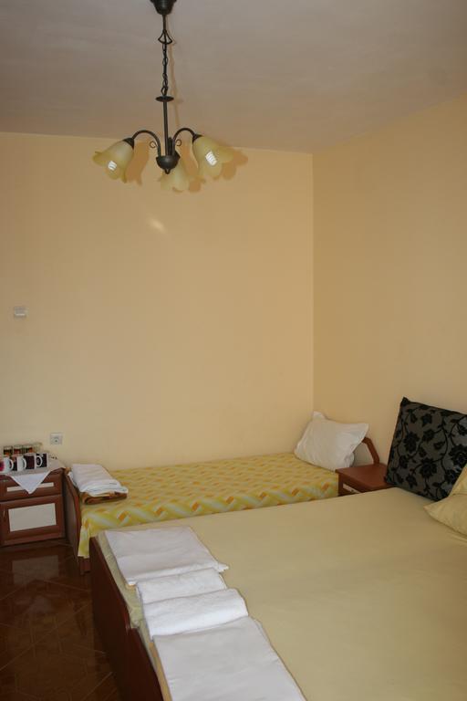 Homestay Kostadinov Поморие Экстерьер фото